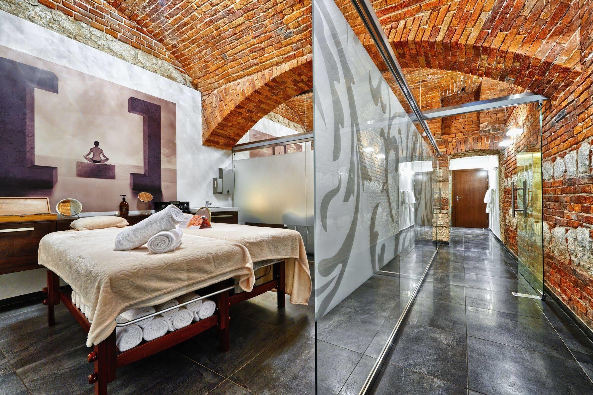 Queen Boutique Hotel Cracovia Exterior foto